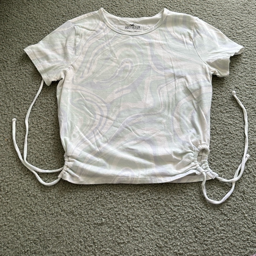 hollister baby tee / crop top